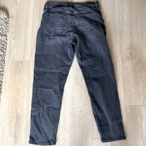 American Eagle Outfitters size 4 black, straight leg jeans. - Picture 2 of 2